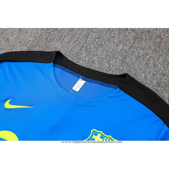 Fato de Treino
 Barcelona 2024-2025 Manga Curta
 Azul
 - Calcas Curta

